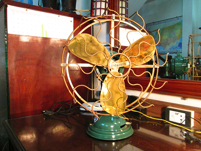 1910 Italian Marelli Oscillating Antique Desk Fan