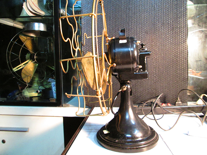 1910 Italian Marelli Oscillating Antique Desk Fan