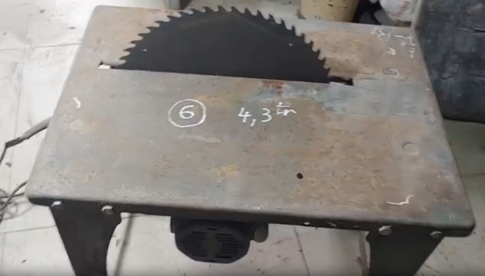 Máy gia công gỗ và sắt đã qua sử dụng (2)